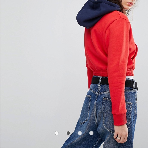 Tommy Jeans 90s Crop Hoodie - Picture 2 of 3